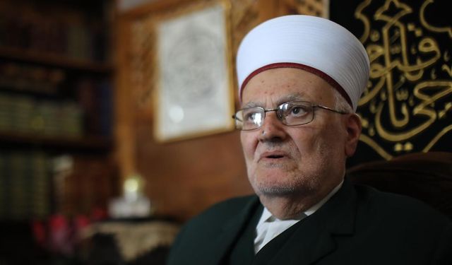 İsrail'den Mescid-i Aksa İmam Hatibi İkrime Sabri'ye Aksa'ya giriş yasağı