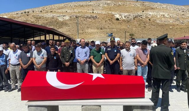 Kıbrıs Gazisi Mehmet Ceren Son Yolculuğuna Uğurlandı