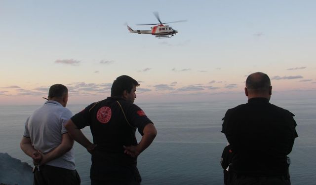 Sinop'ta yangına müdahale ederken uçurumdan düşen itfaiye eri hayatını kaybetti