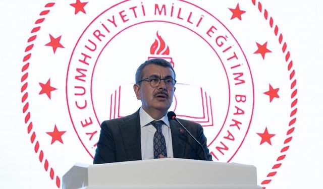 Bakan Tekin: Ara tatillerin kalkmasıyla ilgili bir gündemimiz yok