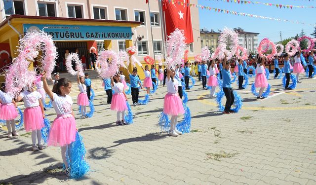 Afşin’de İlköğretim Haftası Coşkuyla Kutlandı