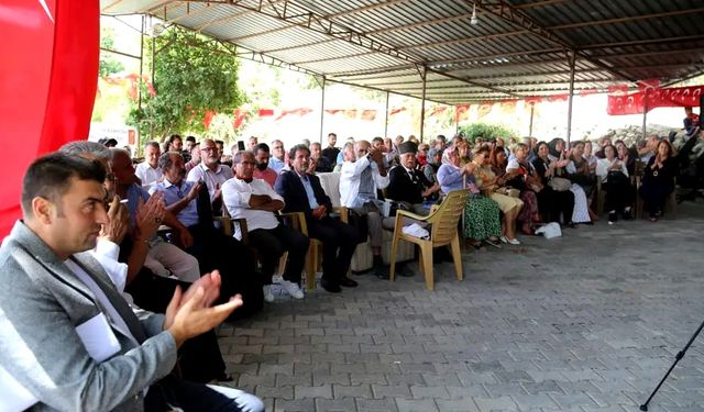 Afşinli Şair Durna, Yayladağı Kültür-Sanat Etkinliğine Katıldı