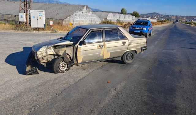 Antalya'da bir kişinin yaralandığı kazayı güvenlik kamerası kaydetti