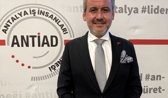 Antalyalı iş insanları yatırım alanları hakkında bilgilendirildi