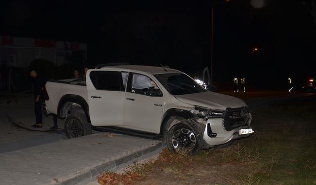 Kahramanmaraş'ta kamyonetin çarptığı akülü tekerlekli sandalyelerdeki 3 kişiden biri öldü