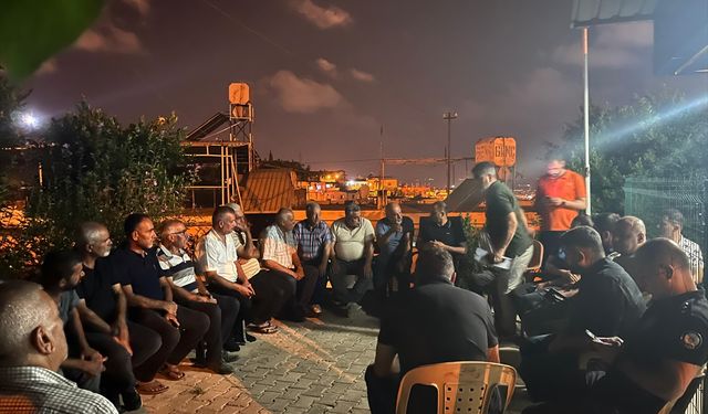 İskenderun İlçe Emniyet Müdürü Nevzat Güneş vatandaşlarla buluştu