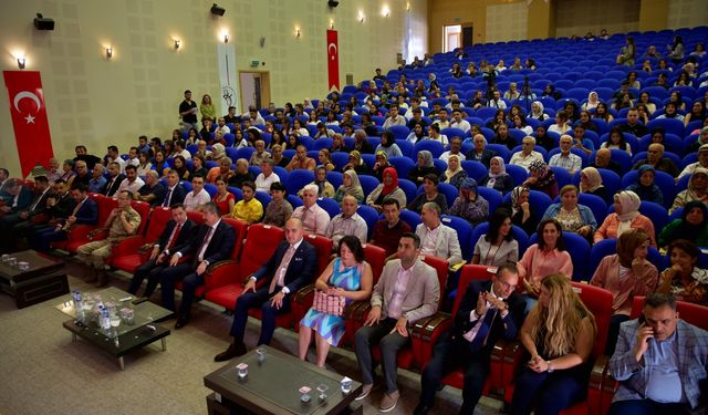 OKÜ "60+ Tazelenme Üniversitesi" akademik yılı törenle başladı