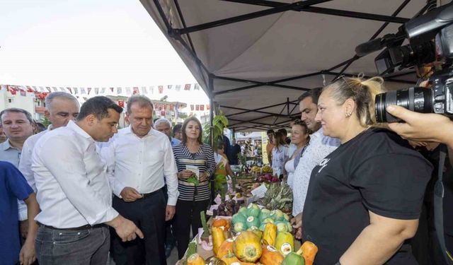 Başkan Seçer, ’Tropikal Meyve Şenliği’ne katıldı