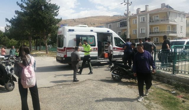 Isparta’da motosikletler çarpıştı: 2 yaralı