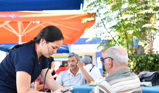 Konyaaltı’ndan emeklilere sağlıklı yaşam tüyoları