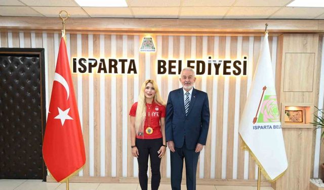 Şükrü Başdeğirmen: "Ispartalı bir çocuğumuzun bu başarıyı göstermesi son derece gurur verici"