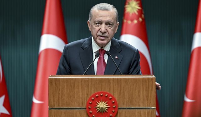 Cumhurbaşkanı Erdoğan, İnsan Hakları Eğitim Kampı'ndaki gençlerle telefonda görüştü