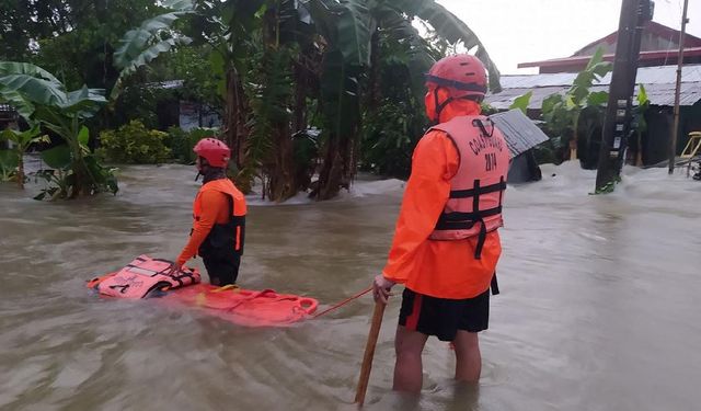 Filipinler'de fırtına sonrası sel ve toprak kaymasında 14 kişi öldü