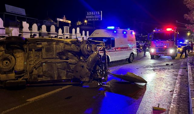 Afşinbey Caddesi'nde Araç Takla Attı: 1 Yaralı