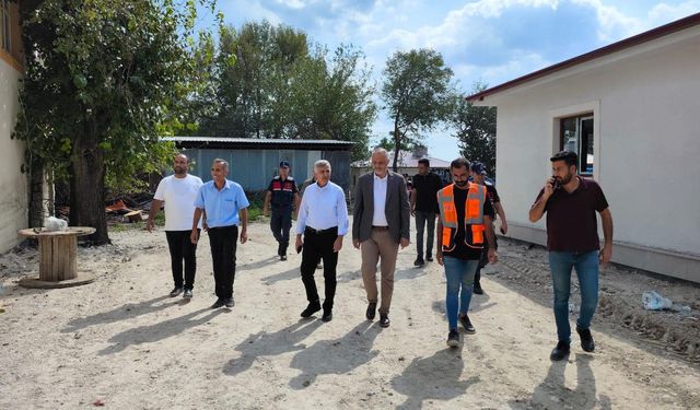 Ünlüer, Kalıcı Köy Konutları’nı İnceledi