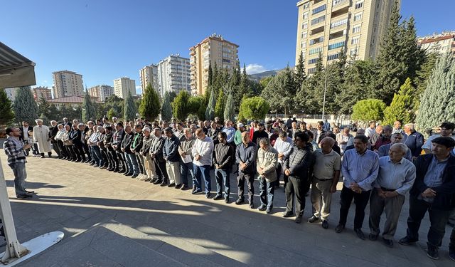 Kahramanmaraş'ta Yahya Sinvar için gıyabi cenaze namazı kılındı