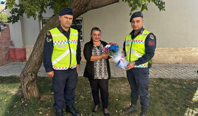 Afşin İlçe Jandarma Komutanlığı, Muhtarları Özel Günlerinde Unutmadı