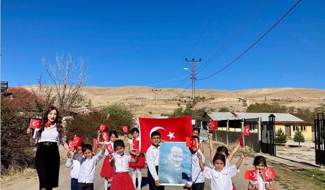 Afşin Koçovası Mahallesi’nde Cumhuriyet Bayramı Coşkusu