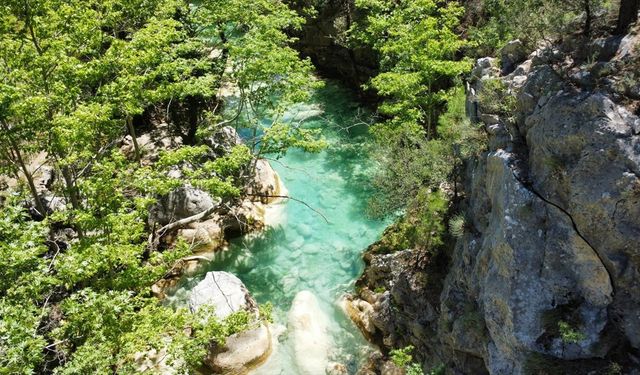 Antalya'da "Gümüşdamla Kanyonu" doğaseverlerin rotasında