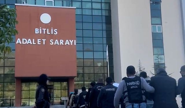 Bitlis ve Burdur'daki uyuşturucu operasyonlarında yakalanan 9 şüpheli tutuklandı