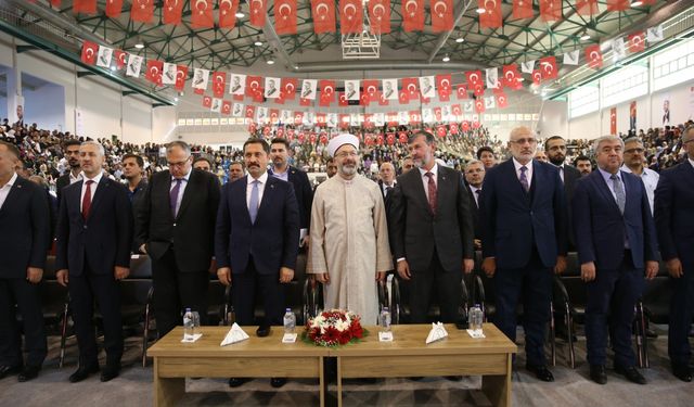 Diyanet İşleri Başkanı Erbaş, Hatay'da hafızlık icazet törenine katıldı