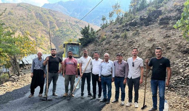 Başkan yol sözünü tuttu, mahalle büyük sevinç yaşadı