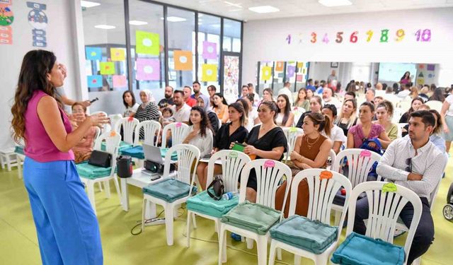 Ebeveynler ’çocukların ekran kullanımı’ konusunda bilgilendirildi