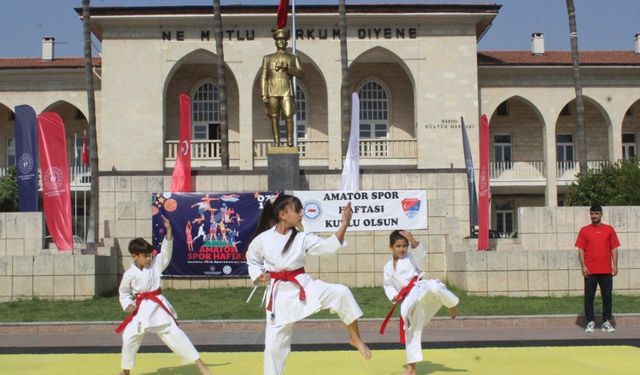 Mersin’de Amatör Spor Haftası yürüyüşle başladı