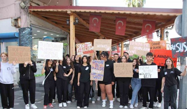 Serik’te öğrencilerden farkındalık yürüyüşü