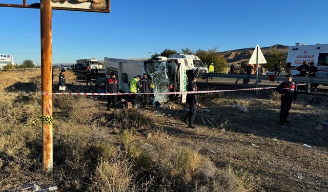 Aksaray'da Otobüs Devrildi: 6 Kişi Hayatını Kaybetti