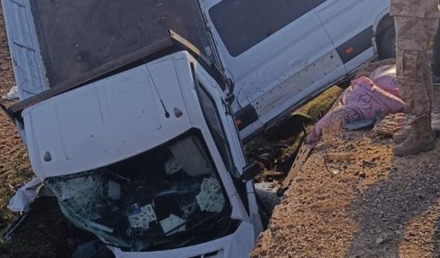 Diyarbakır'da Zincirleme Trafik Kazası: 14 Yaralı