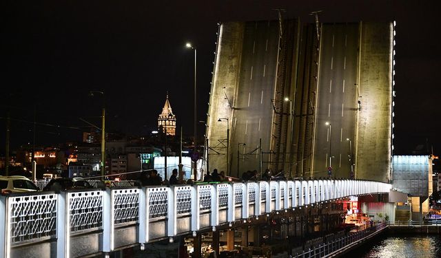 Galata ve Atatürk köprüsünde bakım çalışması