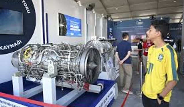 Türkiye'nin ilk milli turbofan uçak motoru TEI-TF6000, TEKNOFEST Adana'da sergileniyor