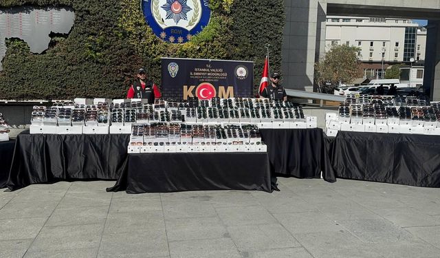 İstanbul'da 236 bin 972 kaçak güneş gözlüğü ele geçirildi