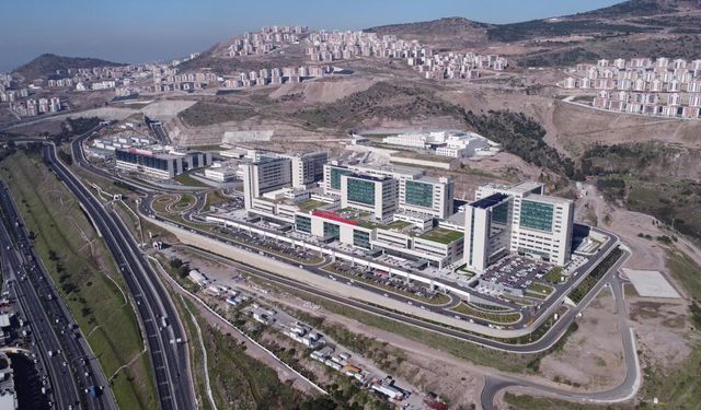 İzmir Şehir Hastanesi İlk Yılında 2 Milyon 865 Bin Hastaya Şifa Verdi