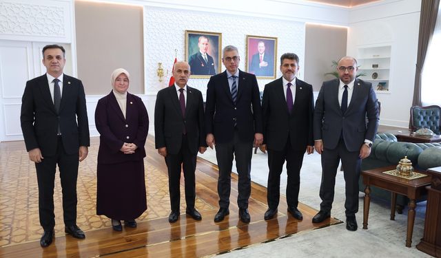 Kahramanmaraş Milletvekillerinden Sağlık Bakanı Memişoğlu'na Ziyaret