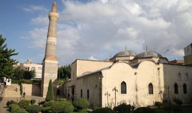 Siirt'te 895 yıllık Ulu Cami'nin silueti kentsel dönüşümle ortaya çıkacak