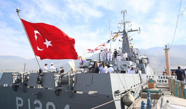 TCG Tarsus Gemisi Ve TCSG-304 Botu Hatay'da Ziyarete Açıldı