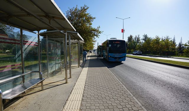 Ücretsiz Aktarma Gençlerin Yüzünü Güldürdü