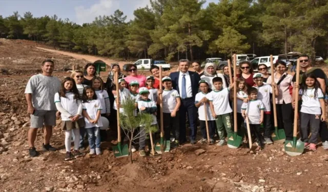 Antalya ve çevre illerde fidanlar toprakla buluştu