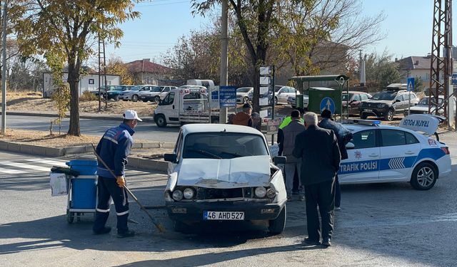 Afşin’de Maddi Hasarlı Kaza Meydana Geldi