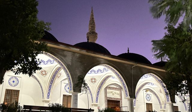 Adana'da bıçaklı saldırıya uğrayan imam yaşamını yitirdi