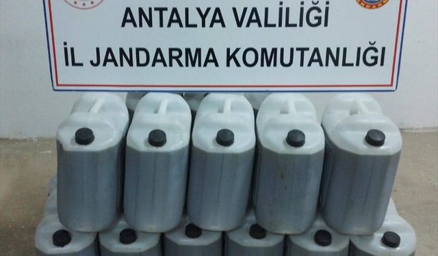 Antalya'da 6 bin litre sahte zeytinyağı ele geçirildi