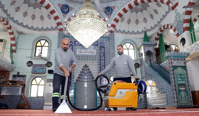 Akdeniz’de ibadethaneler temizlenip yıkanıyor