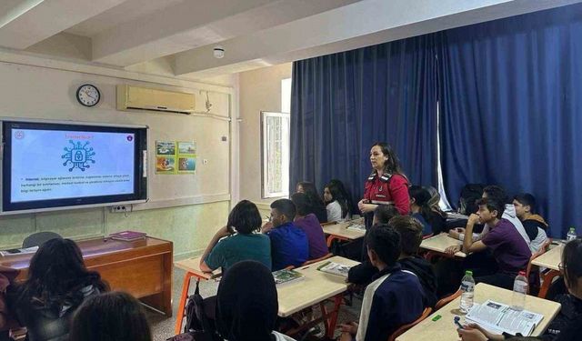 Jandarmadan öğrencilere ’siber farkındalık’ eğitimi