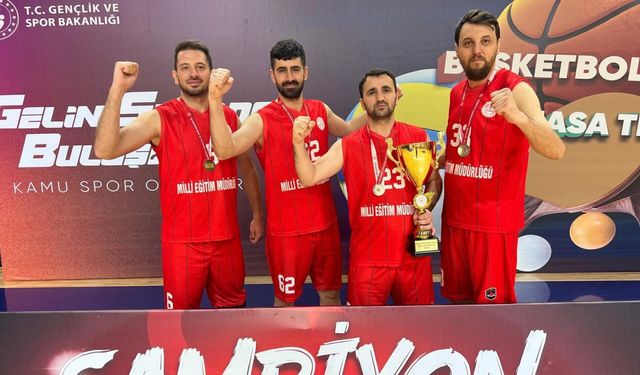 Mersin Milli Eğitim Müdürlüğü, basketbolda Türkiye ikincisi oldu