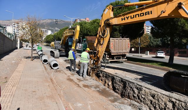 Büyükşehir, Ahır Dağı Caddesi’nde Altyapı İmalatlarına Hız Verdi