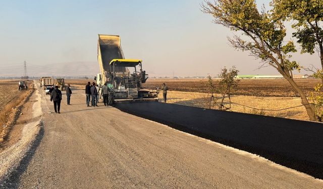 Büyükşehir’den Elbistan’ın 4 Mahallesinde Daha Yol Yenileme Çalışması