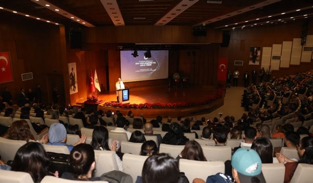 Çukurova Üniversitesi'nde yeni akademik yıl açılış töreni düzenlendi