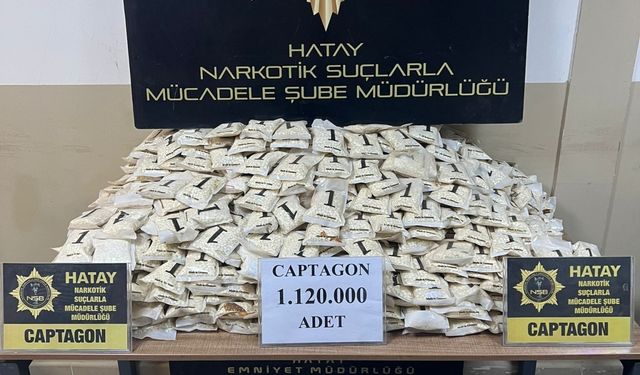 Durdurulan 2 araçta 1 milyon 120 bin uyuşturucu hap ele geçirildi